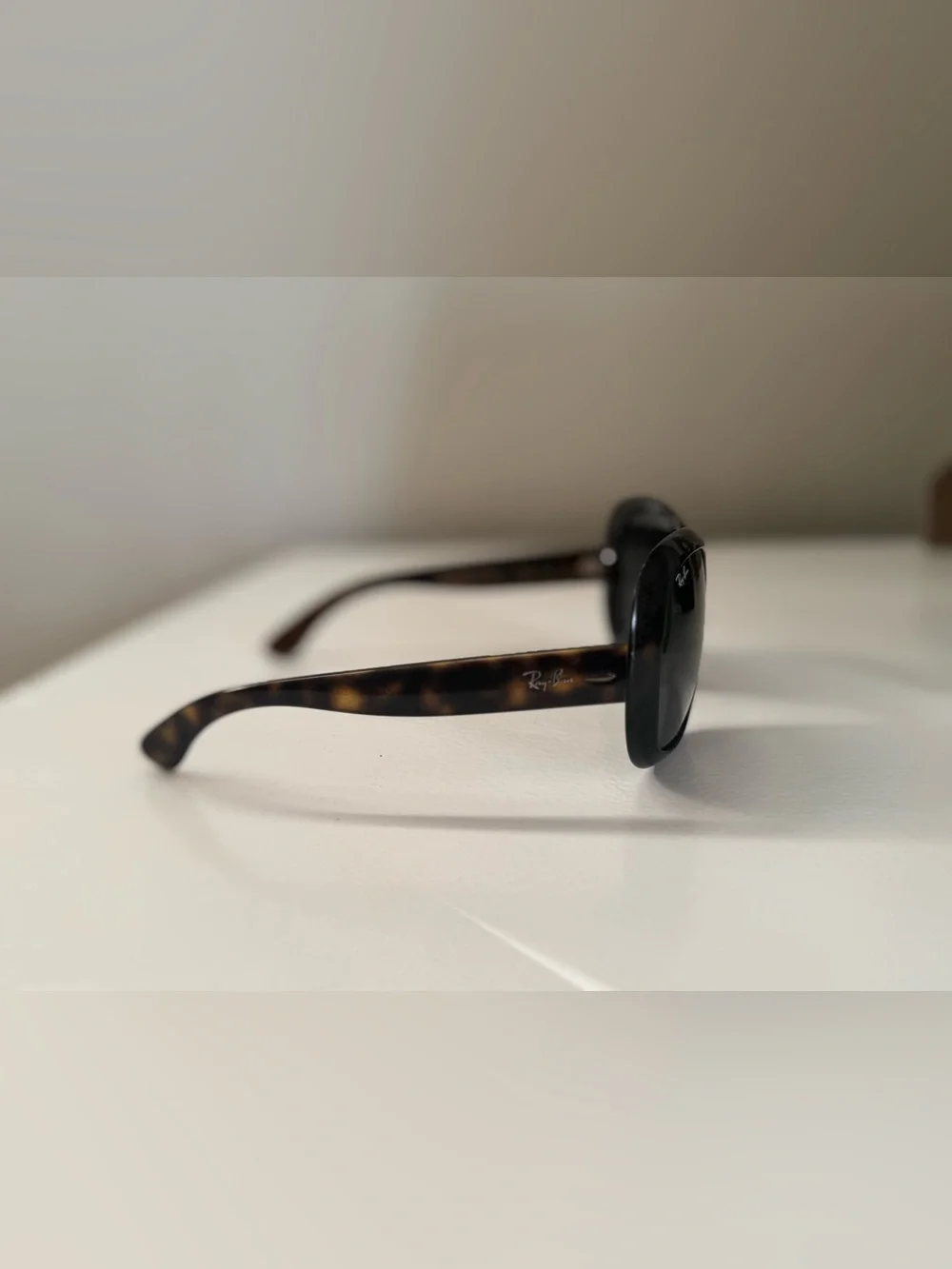 Ray-Ban Jackie Ohh II - Polished Light Havana Frame & Green Solid Classic Lens